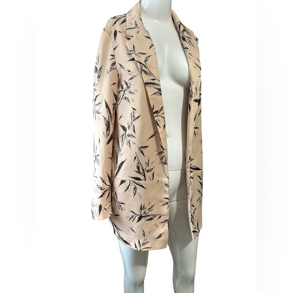 Dynamite pink and Black Nature Print Blazer - Picture 4 of 4